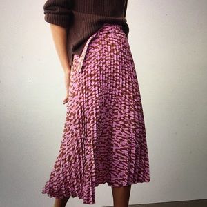 Anthropologie Esther Midi Skirt Pleated Sz 4